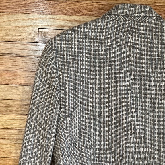 Lord & Taylor - Vintage Ladies Suit - Picture 9 of 16